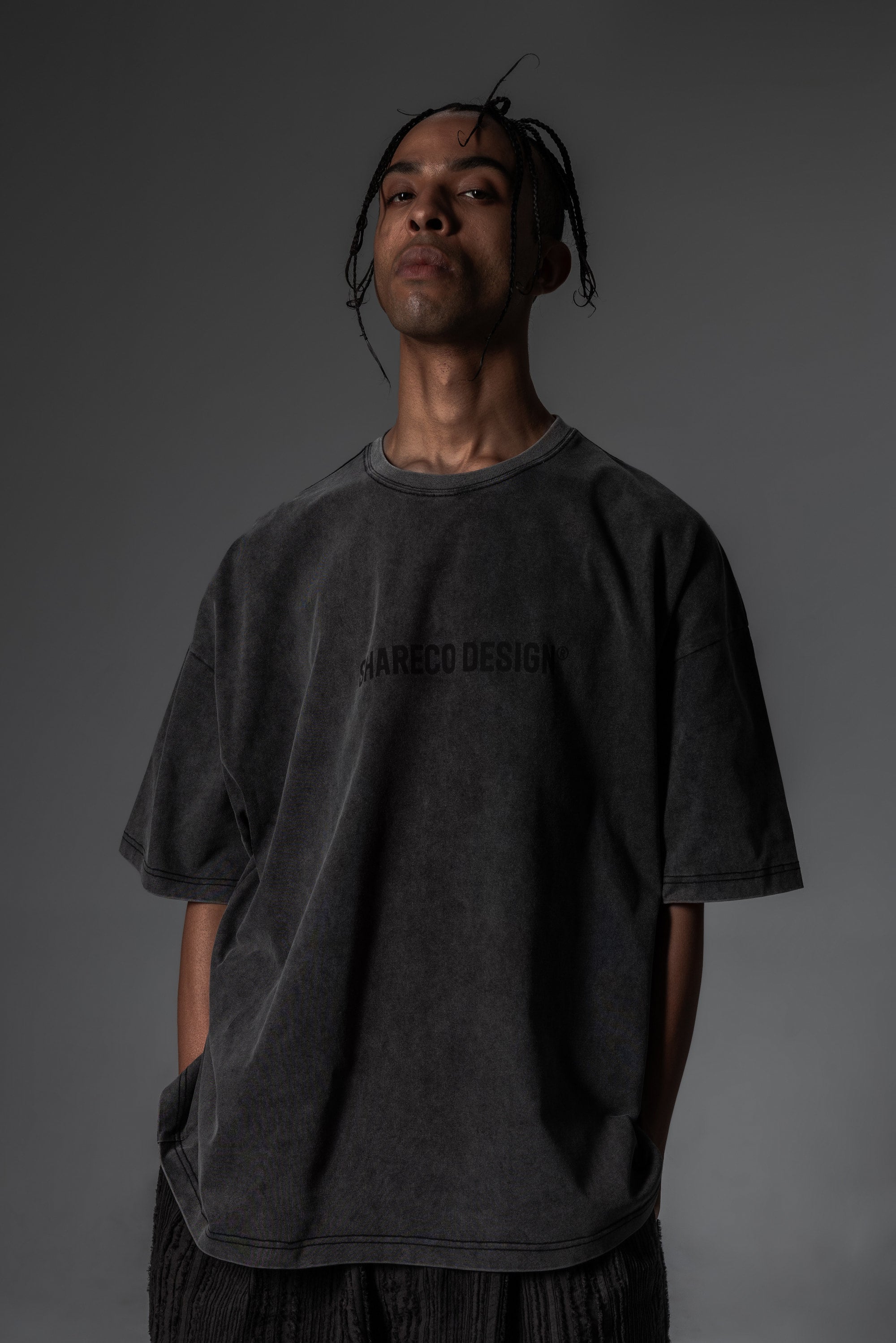 HEAVY WASHED LOGO TEE 水洗 LOGO 短 TEE (八月下旬依訂單順序出貨,現在下訂 優先寄出) - SHARECO DESIGN